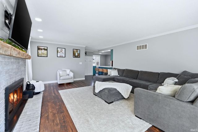 4002 Winterfield Run, Fort Wayne, IN 46804