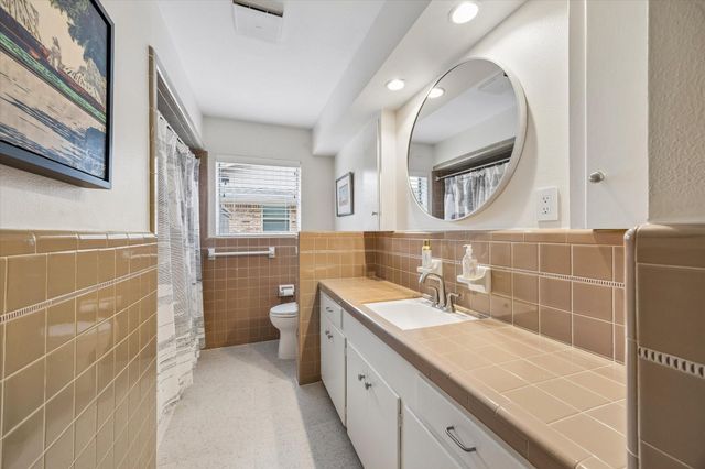 6622 Kury Lane, Houston, TX 77008