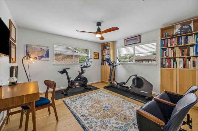 6622 Kury Lane, Houston, TX 77008