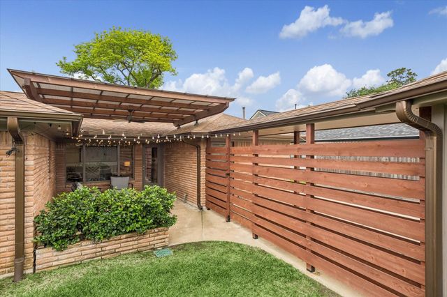 6622 Kury Lane, Houston, TX 77008