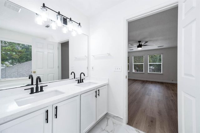 10218 Peridot Cove, Houston, TX 77095