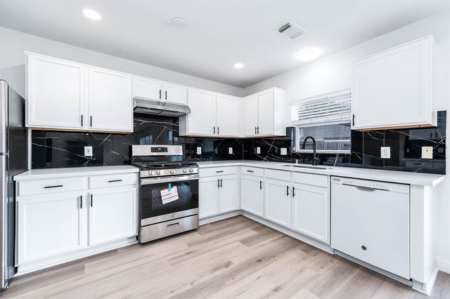 10218 Peridot Cove, Houston, TX 77095