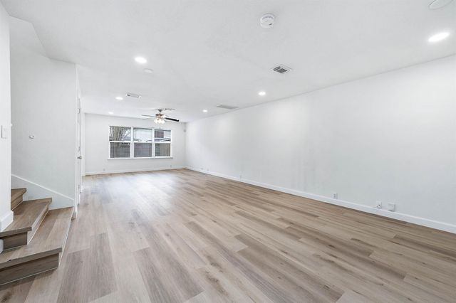 10218 Peridot Cove, Houston, TX 77095