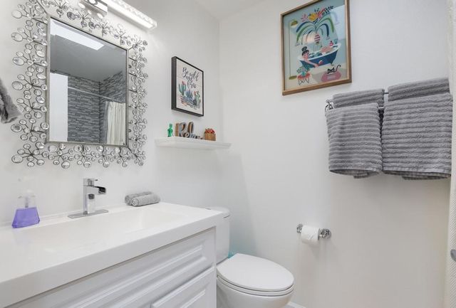 1962 E Baristo Road, Palm Springs, CA 92262