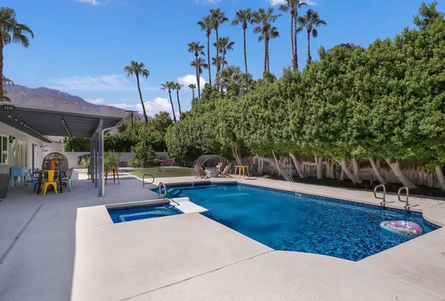 1962 E Baristo Road, Palm Springs, CA 92262