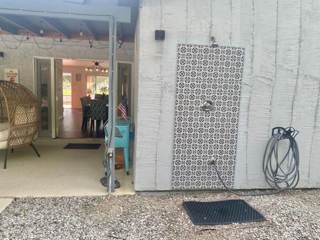 1962 E Baristo Road, Palm Springs, CA 92262