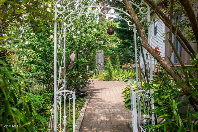 129 Spring Street, Saratoga Springs, Inside, NY 12866