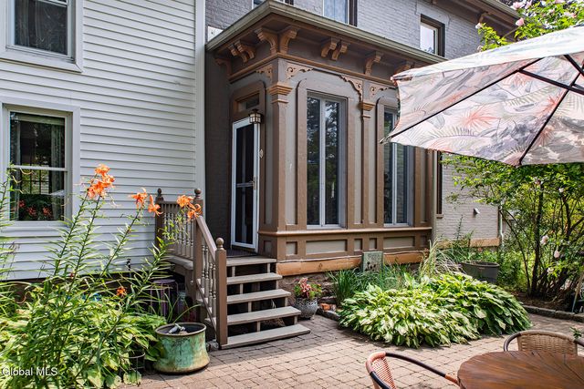 129 Spring Street, Saratoga Springs, Inside, NY 12866