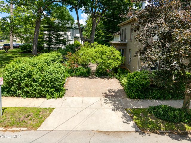 129 Spring Street, Saratoga Springs, Inside, NY 12866