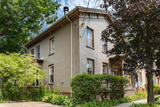 129 Spring Street, Saratoga Springs, Inside, NY 12866
