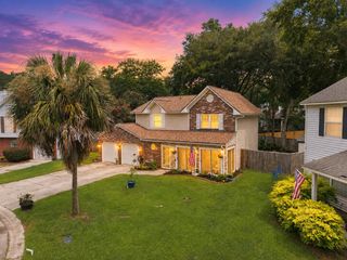 113 Lancelot Hall, North Charleston, SC 29418