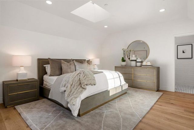 1476 Drake Avenue, Burlingame, CA 94010