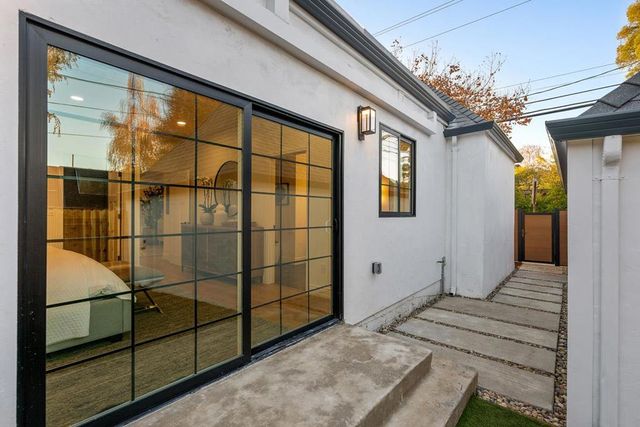 1476 Drake Avenue, Burlingame, CA 94010