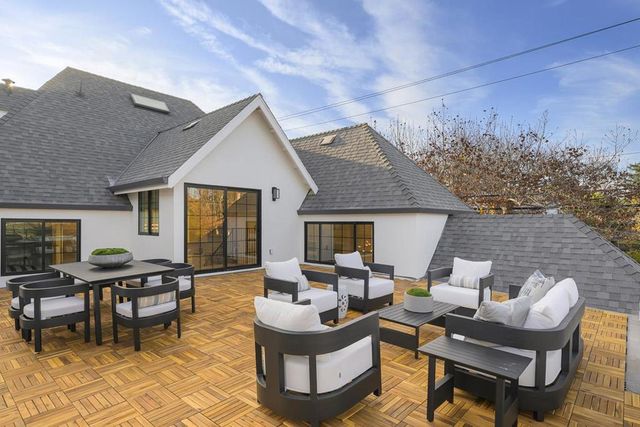 1476 Drake Avenue, Burlingame, CA 94010