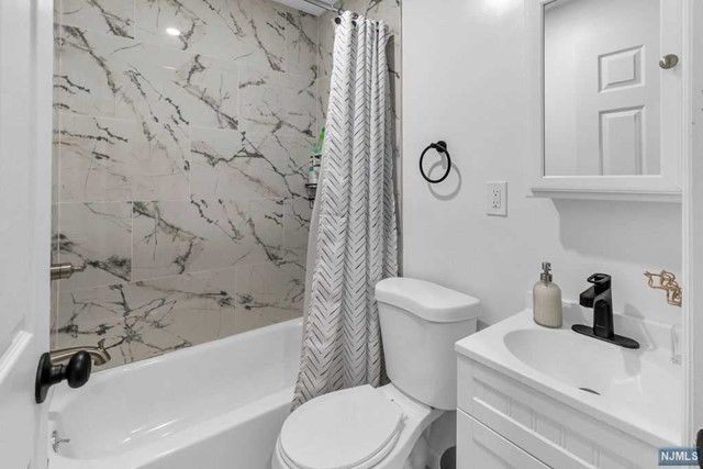 7 Spruce Street, Passaic, NJ 07055