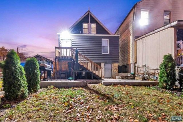 7 Spruce Street, Passaic, NJ 07055
