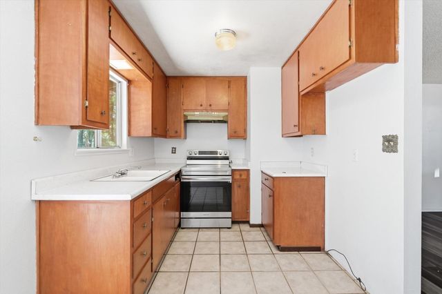 2792 Loyal Ln, Pollock Pines, CA 95726
