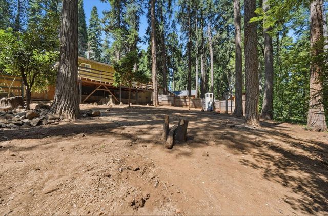 2792 Loyal Ln, Pollock Pines, CA 95726