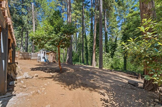 2792 Loyal Ln, Pollock Pines, CA 95726