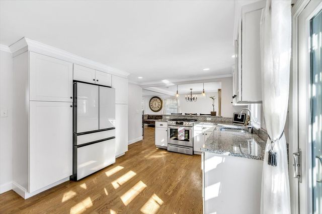 169 Cedric Road, Centerville, MA 02632