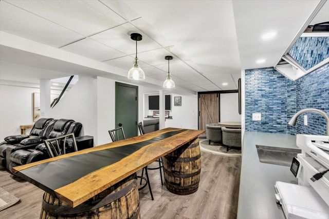 169 Cedric Road, Centerville, MA 02632