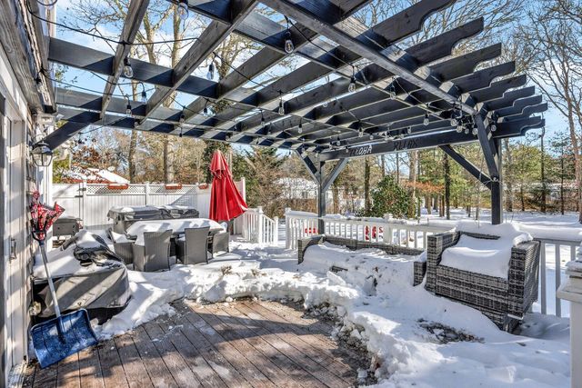 169 Cedric Road, Centerville, MA 02632