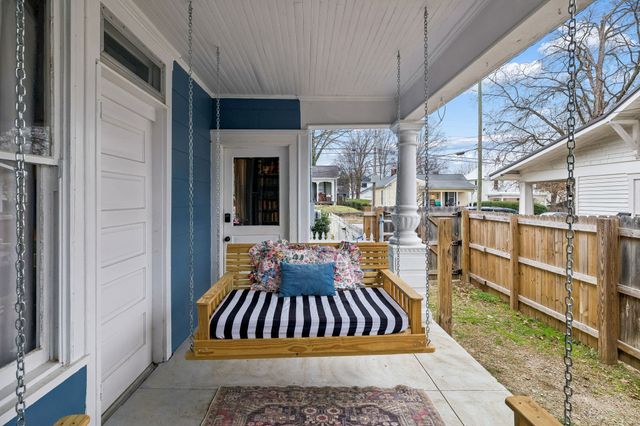 1115 S High St, Columbia, TN 38401