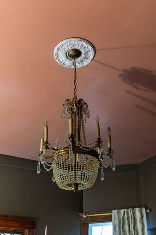 1115 S High St, Columbia, TN 38401