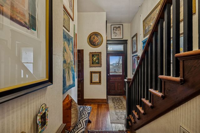 1115 S High St, Columbia, TN 38401