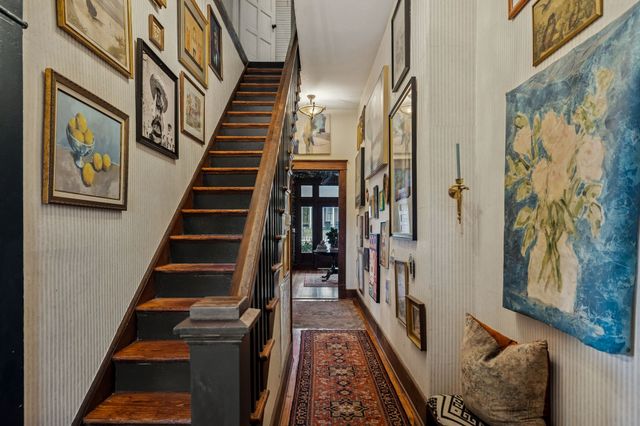 1115 S High St, Columbia, TN 38401