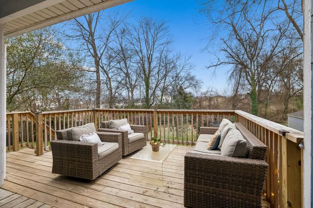 1115 S High St, Columbia, TN 38401