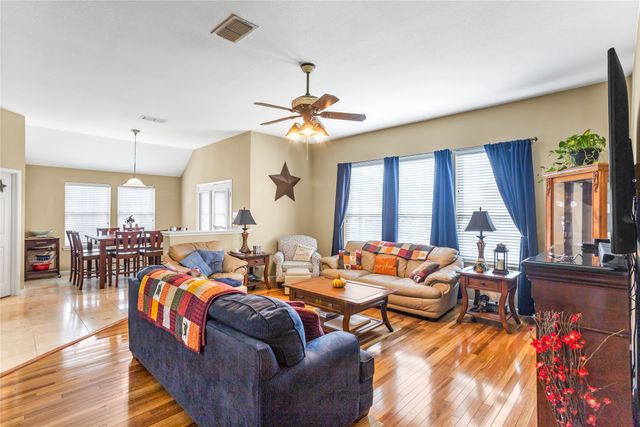 5701 Valhalla Drive, North Richland Hills, TX 76180