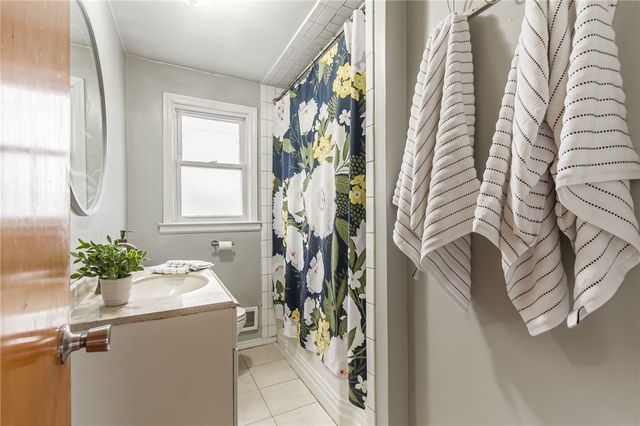 266 Brayton Road, Greece, NY 14616