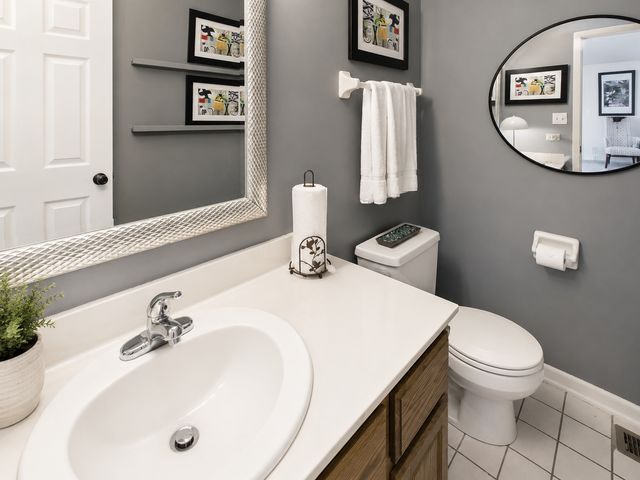 3007 Monterey Drive, Flossmoor, IL 60422