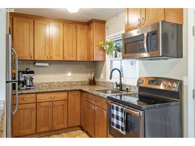 1838 Ne 113TH Ave, Portland, OR 97220