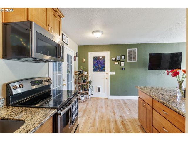 1838 Ne 113TH Ave, Portland, OR 97220