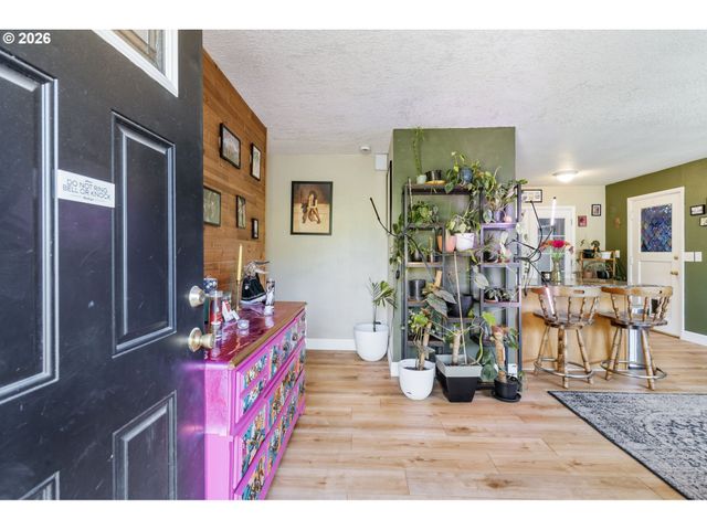 1838 Ne 113TH Ave, Portland, OR 97220
