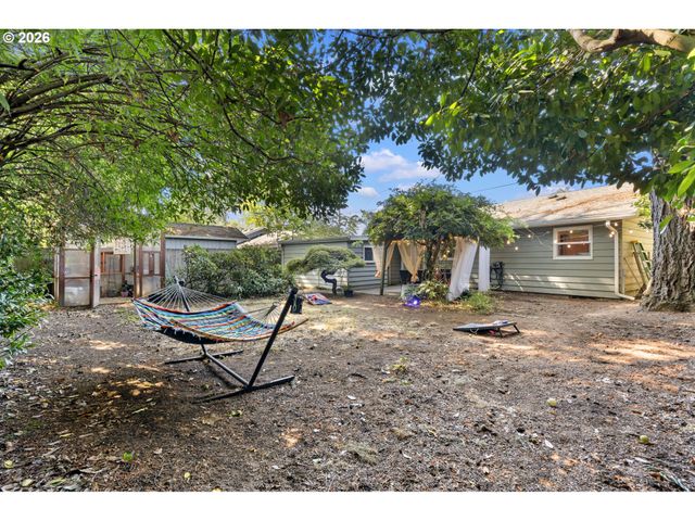1838 Ne 113TH Ave, Portland, OR 97220