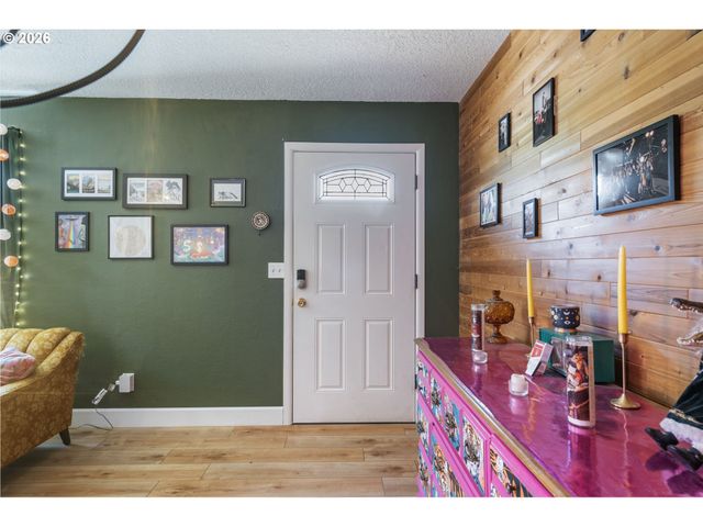 1838 Ne 113TH Ave, Portland, OR 97220