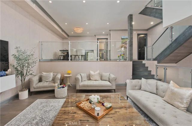 5315 White Oak K, Encino, CA 91316