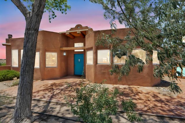 1201 Chihuahua Road NE, Rio Rancho, NM 87144