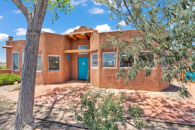 1201 Chihuahua Road NE, Rio Rancho, NM 87144