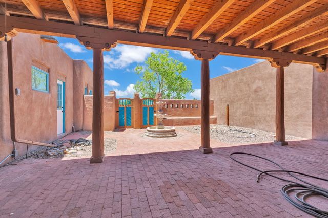 1201 Chihuahua Road NE, Rio Rancho, NM 87144