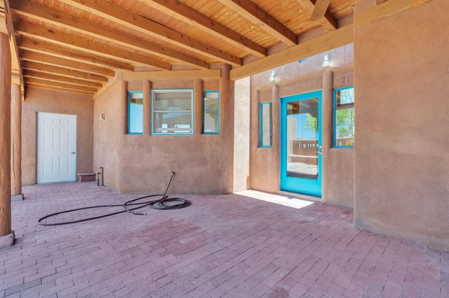 1201 Chihuahua Road NE, Rio Rancho, NM 87144