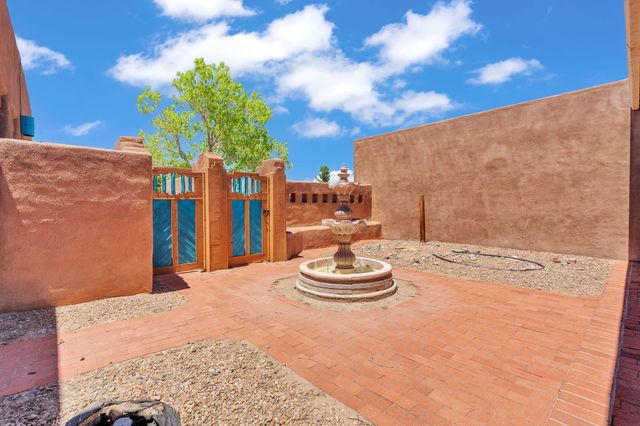 1201 Chihuahua Road NE, Rio Rancho, NM 87144