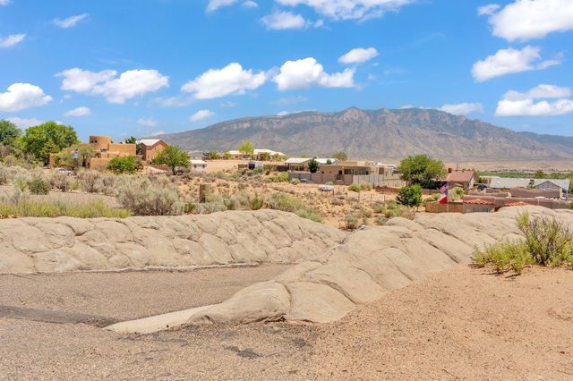 1201 Chihuahua Road NE, Rio Rancho, NM 87144