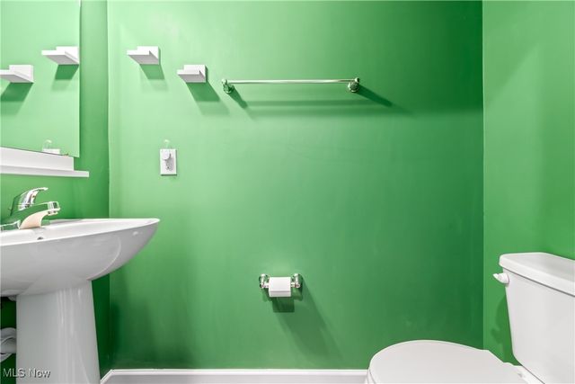 5305 Frederick Street, Barberton, OH 44203