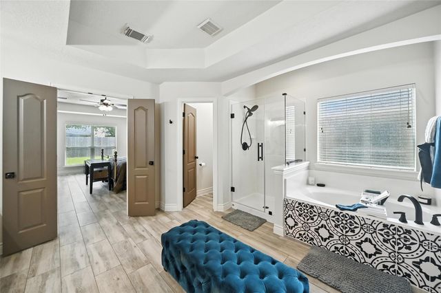 24214 Pine Canyon Falls Circle, Tomball, TX 77375