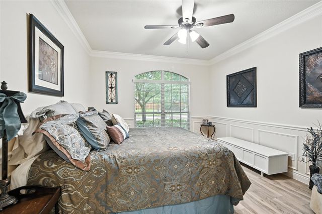 24214 Pine Canyon Falls Circle, Tomball, TX 77375