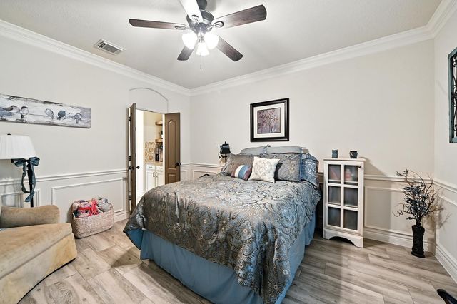 24214 Pine Canyon Falls Circle, Tomball, TX 77375